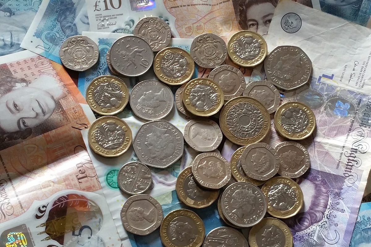 Savings Interest Tax at 5% Rates: When the £1,000 Allowance Runs Out and What Changes in April 2027