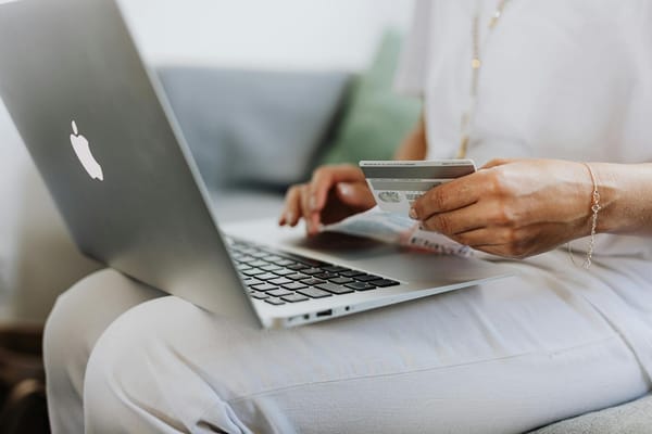 Neobanks in 2026: Monzo vs Starling vs Chase UK vs Revolut — Which App-Only Bank Actually Wins?